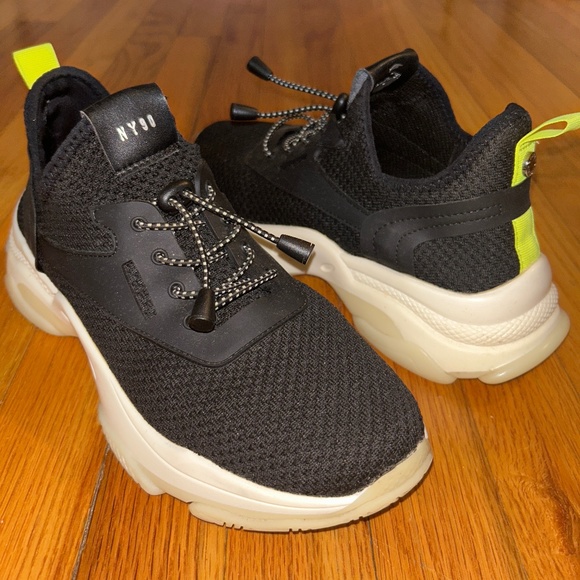 Black Steve Madden Athletic Shoes - Picture 1 of 4